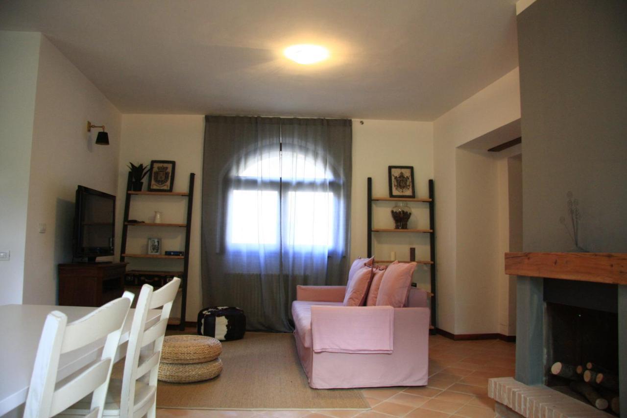 Ht Castello Di Campolongo Aparthotel Valfabbrica ภายนอก รูปภาพ