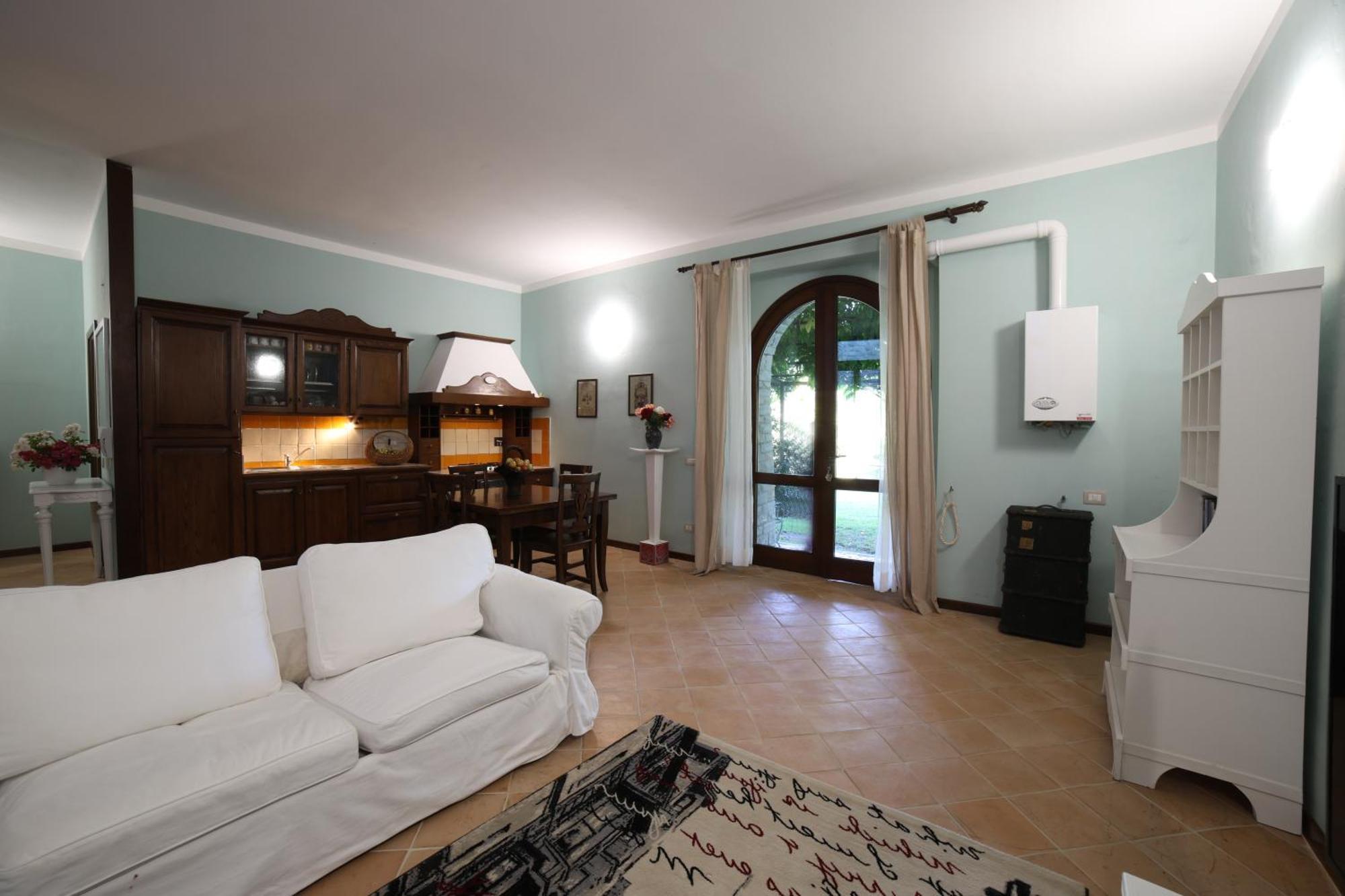Ht Castello Di Campolongo Aparthotel Valfabbrica ภายนอก รูปภาพ