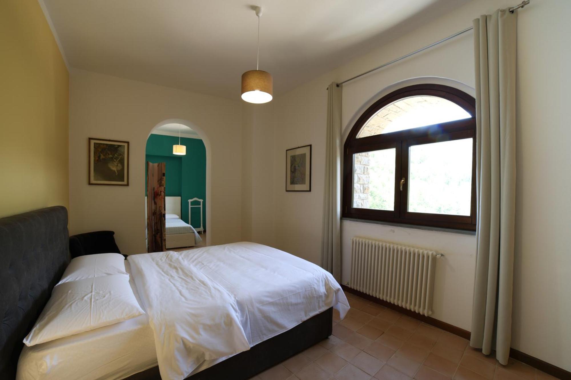 Ht Castello Di Campolongo Aparthotel Valfabbrica ภายนอก รูปภาพ