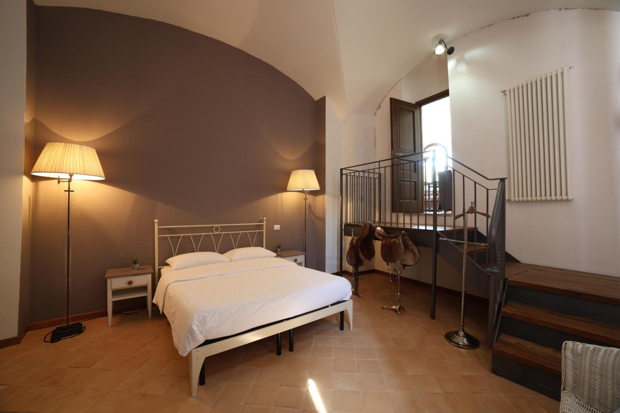 Ht Castello Di Campolongo Aparthotel Valfabbrica ภายนอก รูปภาพ
